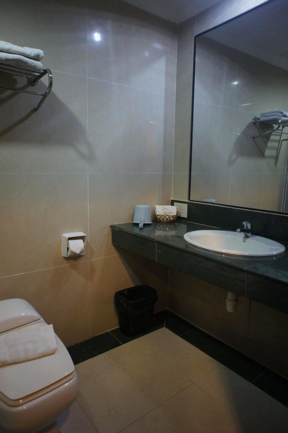 Tyng Garden Hotel SDK Dış mekan fotoğraf