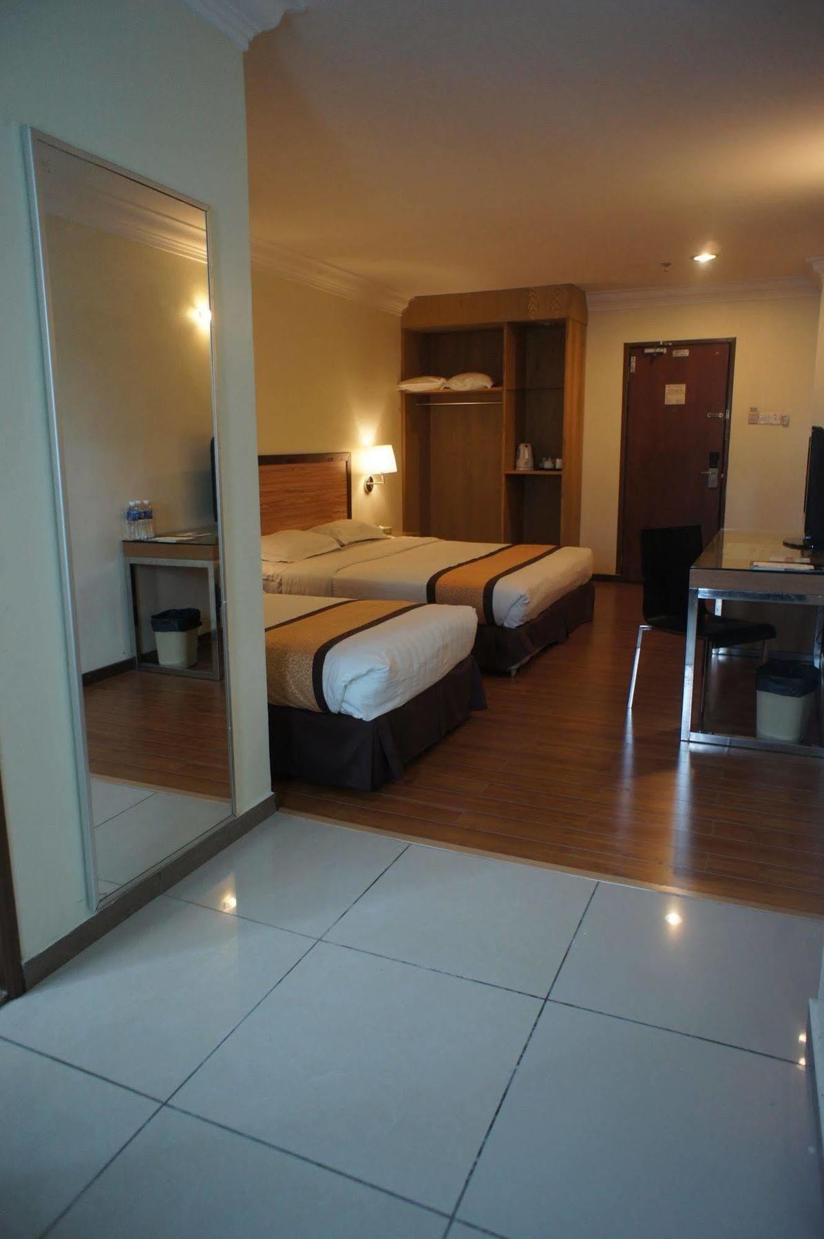 Tyng Garden Hotel SDK Dış mekan fotoğraf